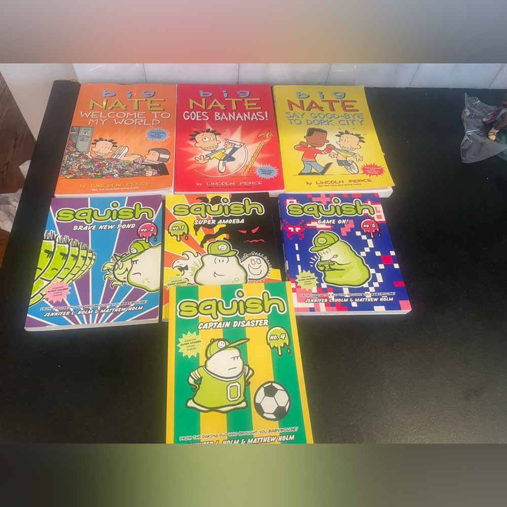 Big Nate and Squish the Amoeba N
Comic Books Lot -great condition